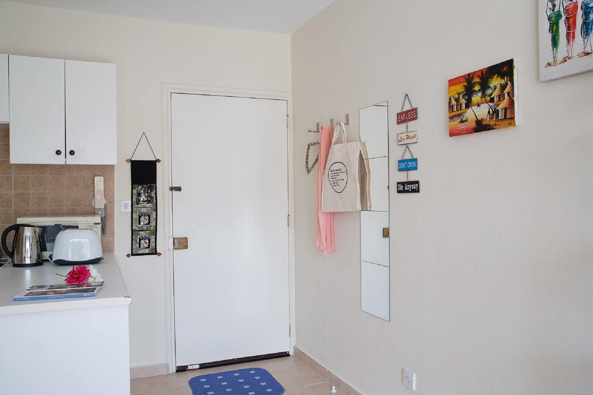 Paphos Love Nest Apartment Buitenkant foto