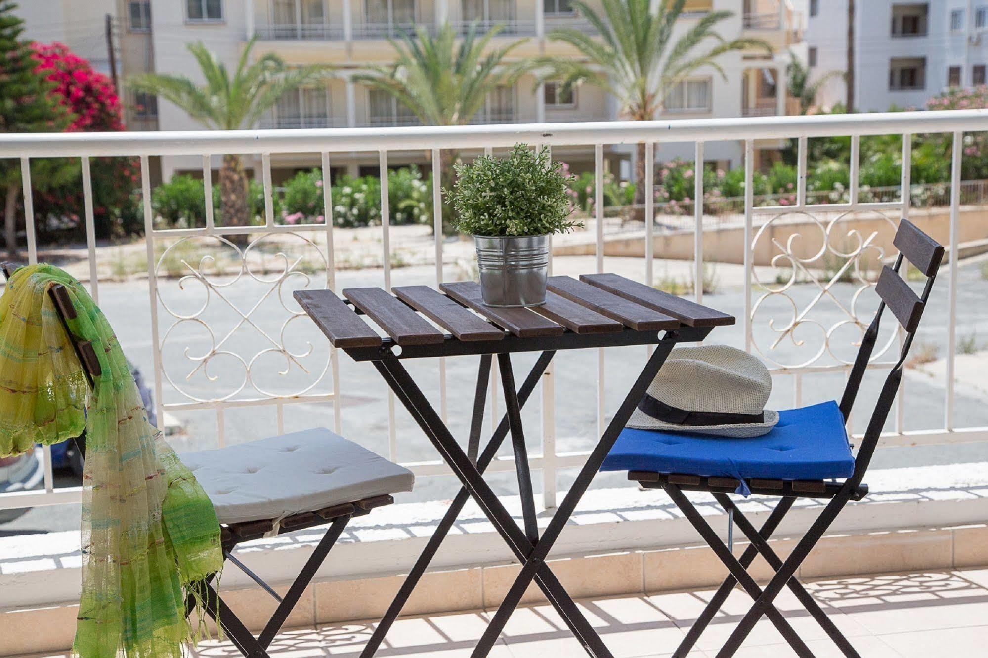 Paphos Love Nest Apartment Buitenkant foto